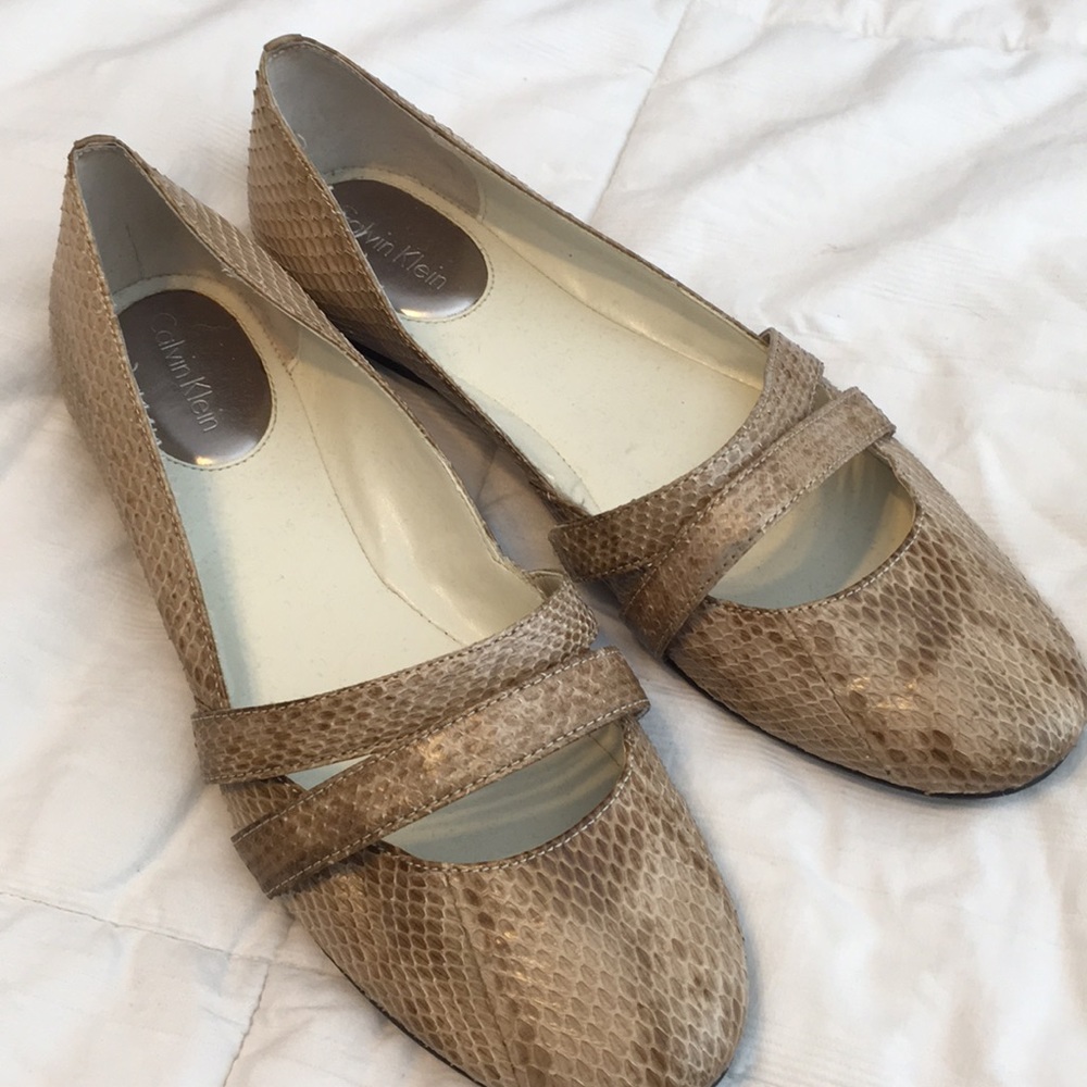 Calvin Klein slip on’s